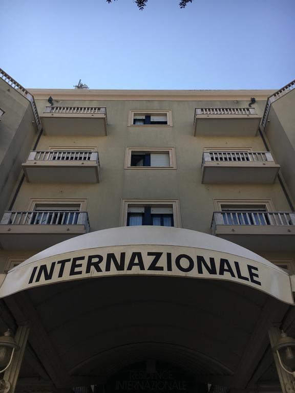 Residence Internazionale Римини Екстериор снимка