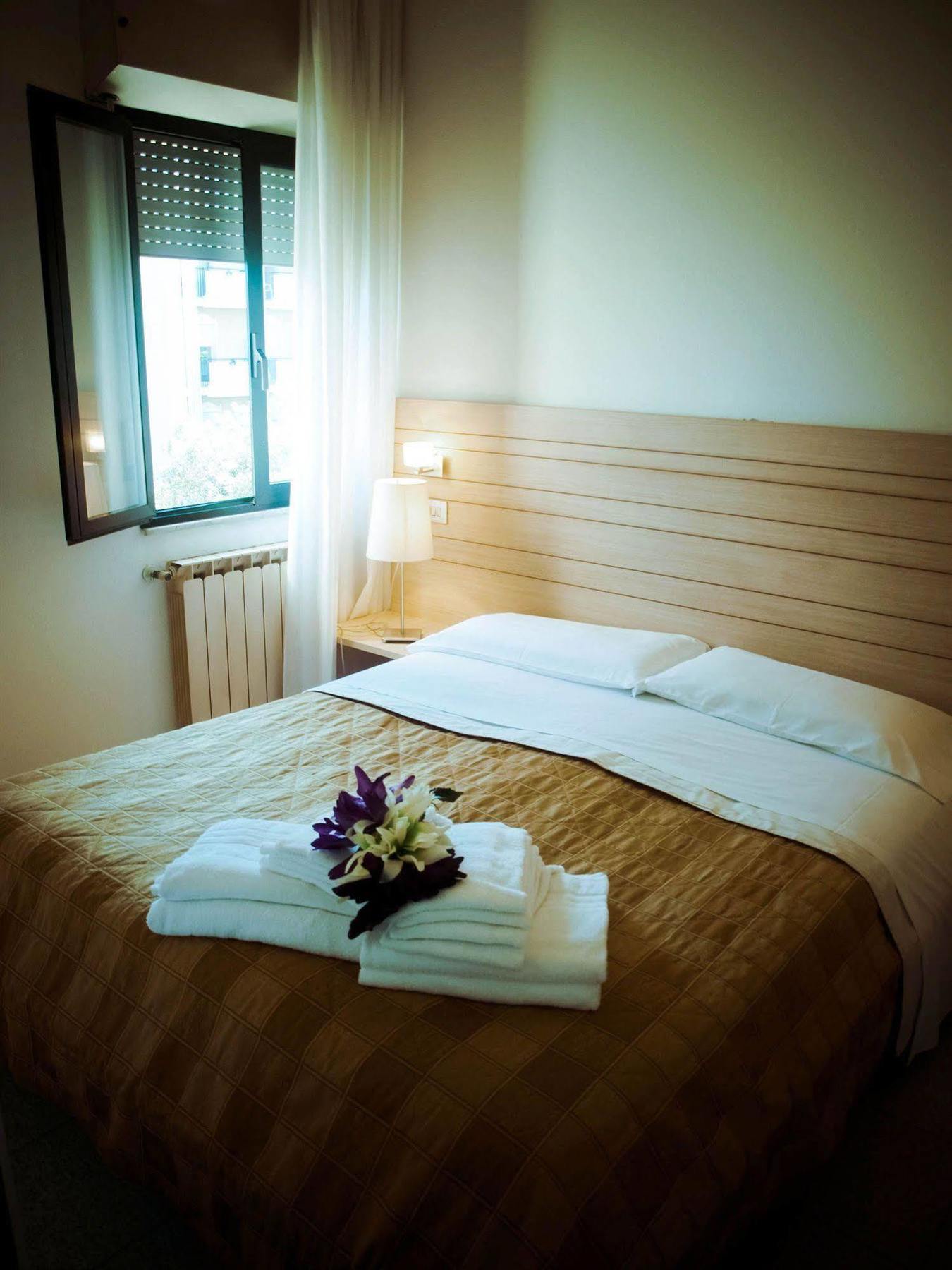 Residence Internazionale Римини Екстериор снимка